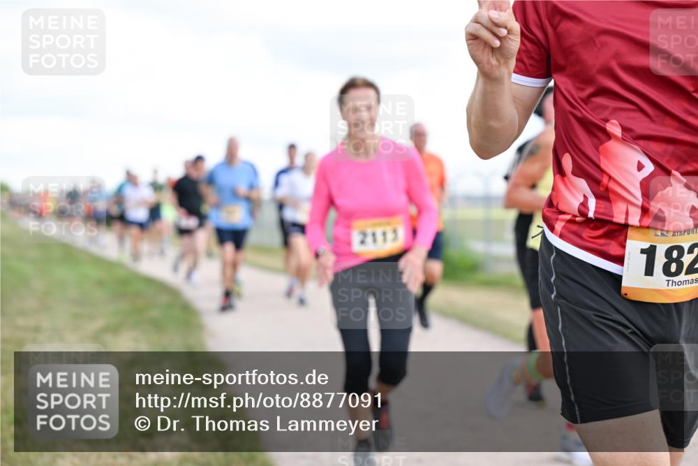 14.09.2025 - Airport Race Dr. Thomas Lammeyer http://msf.ph/oto/8877091 14.09.2025 12:22:21 Laufen 2113, 182 meine-sportfotos.de