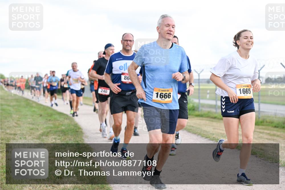 14.09.2025 - Airport Race Dr. Thomas Lammeyer http://msf.ph/oto/8877108 14.09.2025 12:22:23 Laufen 240, 86, 1666, 1665 meine-sportfotos.de