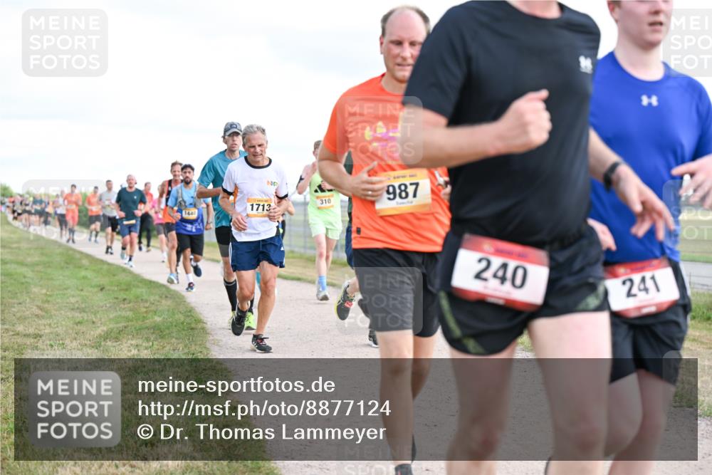 14.09.2025 - Airport Race Dr. Thomas Lammeyer http://msf.ph/oto/8877124 14.09.2025 12:22:26 Laufen 1440, 1713, 310, 987, 240, 241 meine-sportfotos.de