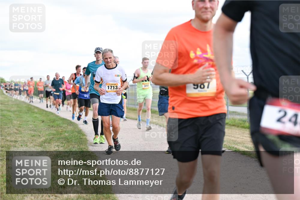 14.09.2025 - Airport Race Dr. Thomas Lammeyer http://msf.ph/oto/8877127 14.09.2025 12:22:27 Laufen 1713, 310, 987, 24 meine-sportfotos.de