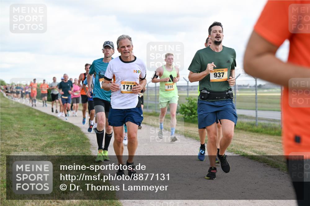 14.09.2025 - Airport Race Dr. Thomas Lammeyer http://msf.ph/oto/8877131 14.09.2025 12:22:27 Laufen 1712, 310, 937 meine-sportfotos.de