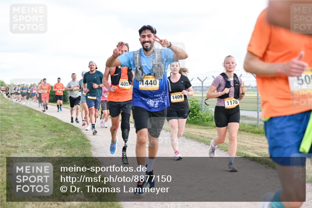 14.09.2025 - Airport Race Dr. Thomas Lammeyer http://msf.ph/oto/8877150 14.09.2025 12:22:30 Laufen 21, 7760, 405, 1440, 1409, 1176, 50 meine-sportfotos.de