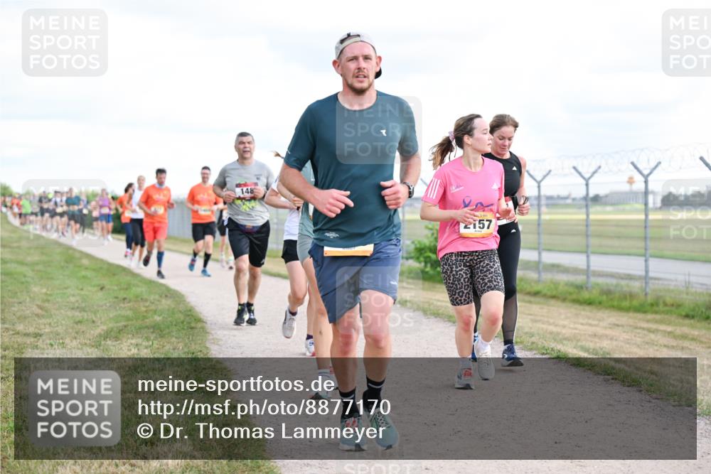 14.09.2025 - Airport Race Dr. Thomas Lammeyer http://msf.ph/oto/8877170 14.09.2025 12:22:33 Laufen 148, 2157 meine-sportfotos.de