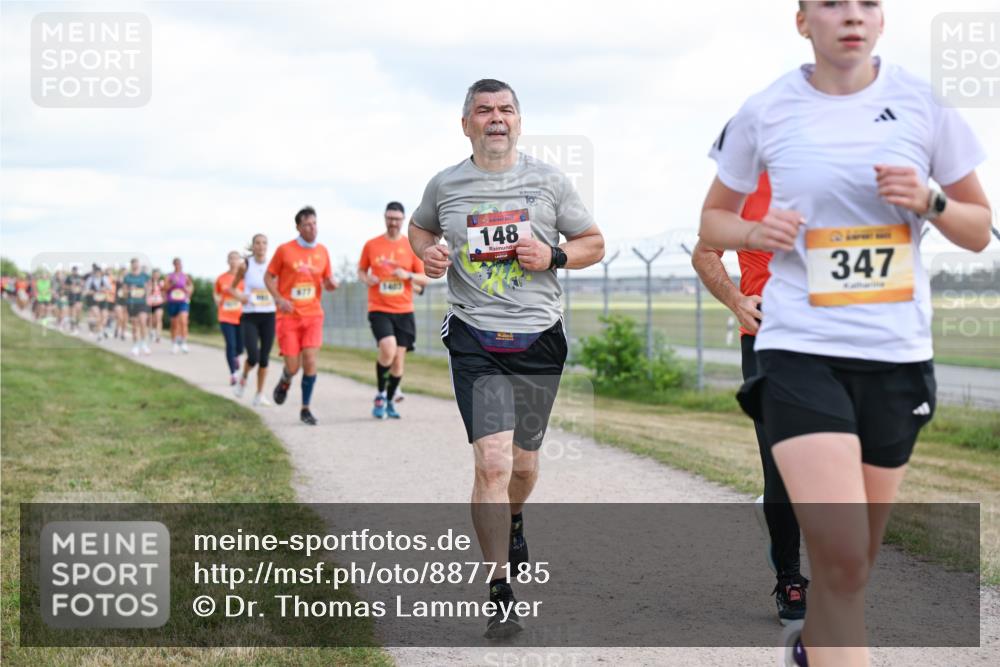14.09.2025 - Airport Race Dr. Thomas Lammeyer http://msf.ph/oto/8877185 14.09.2025 12:22:36 Laufen 148, 10, 347 meine-sportfotos.de