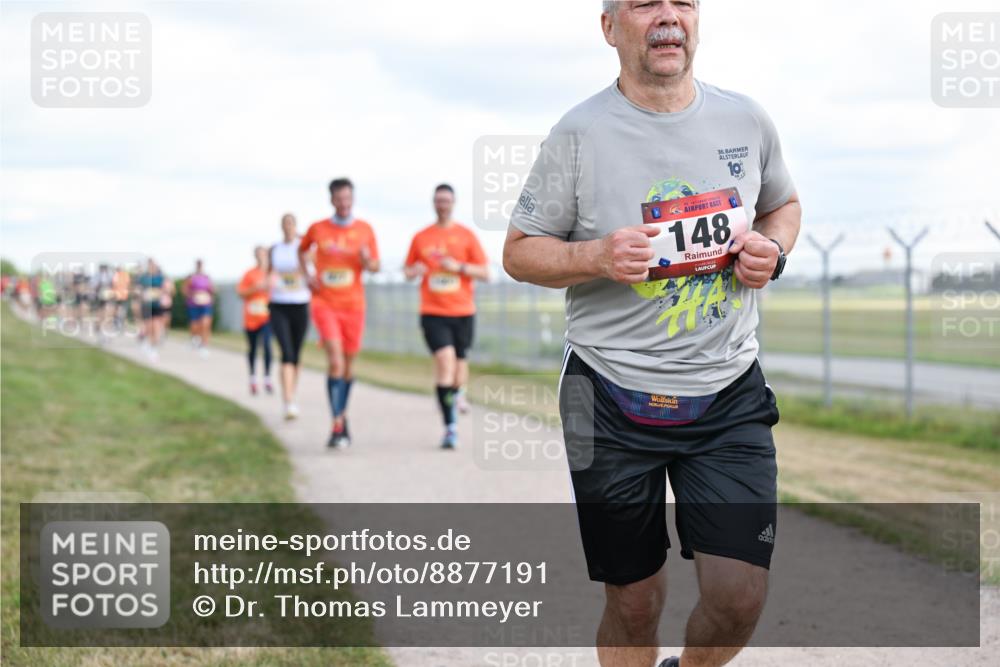 14.09.2025 - Airport Race Dr. Thomas Lammeyer http://msf.ph/oto/8877191 14.09.2025 12:22:37 Laufen 36, 148 meine-sportfotos.de