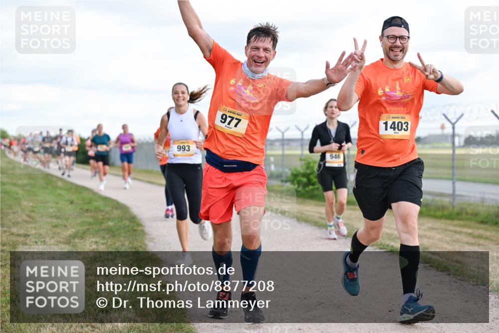 14.09.2025 - Airport Race Dr. Thomas Lammeyer http://msf.ph/oto/8877208 14.09.2025 12:22:39 Laufen 993, 977, 946, 1403 meine-sportfotos.de