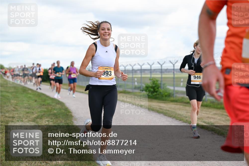 14.09.2025 - Airport Race Dr. Thomas Lammeyer http://msf.ph/oto/8877214 14.09.2025 12:22:40 Laufen 993, 946, 946 meine-sportfotos.de
