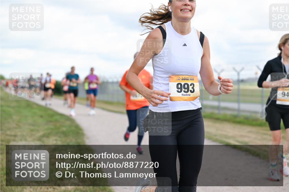 14.09.2025 - Airport Race Dr. Thomas Lammeyer http://msf.ph/oto/8877220 14.09.2025 12:22:41 Laufen 42, 993, 94, 94 meine-sportfotos.de