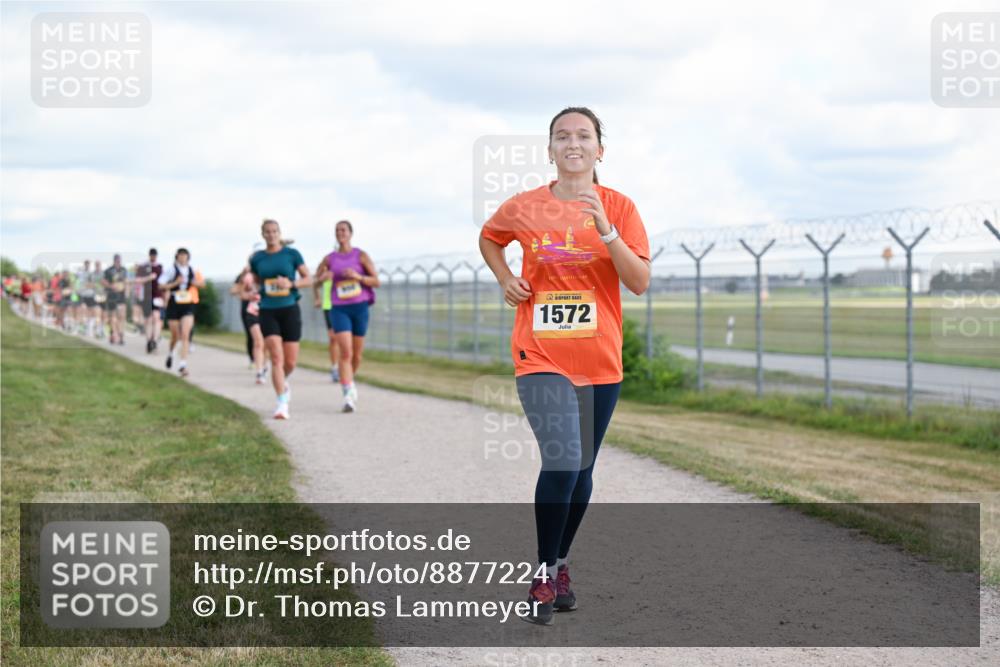 14.09.2025 - Airport Race Dr. Thomas Lammeyer http://msf.ph/oto/8877224 14.09.2025 12:22:42 Laufen 1572 meine-sportfotos.de