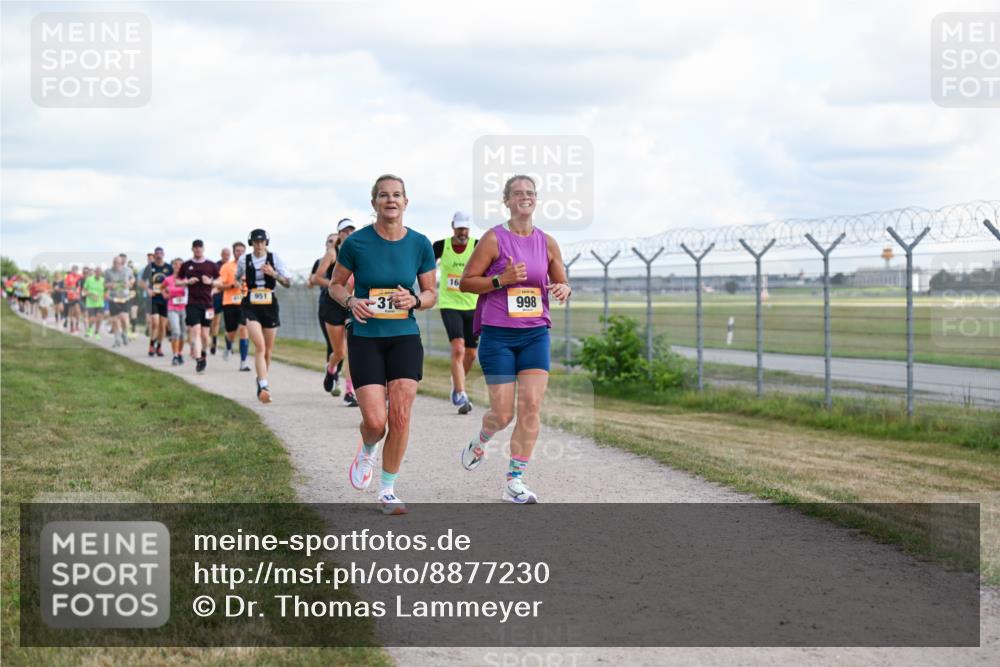 14.09.2025 - Airport Race Dr. Thomas Lammeyer http://msf.ph/oto/8877230 14.09.2025 12:22:44 Laufen 951, 31, 16, 998 meine-sportfotos.de