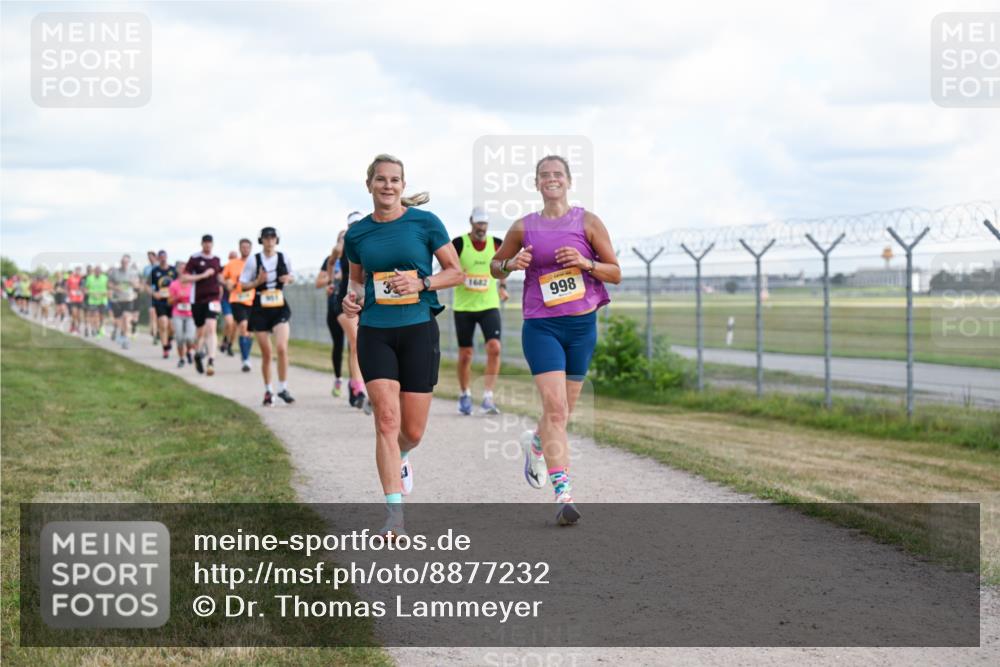 14.09.2025 - Airport Race Dr. Thomas Lammeyer http://msf.ph/oto/8877232 14.09.2025 12:22:45 Laufen 1682, 998 meine-sportfotos.de
