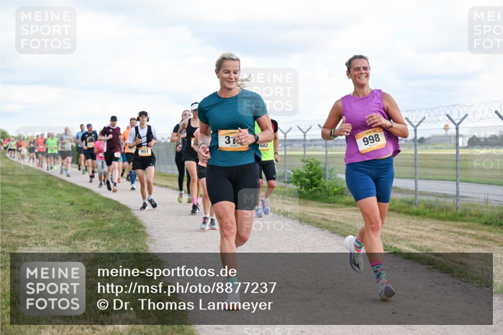 14.09.2025 - Airport Race Dr. Thomas Lammeyer http://msf.ph/oto/8877237 14.09.2025 12:22:45 Laufen 951, 31, 1682, 998 meine-sportfotos.de