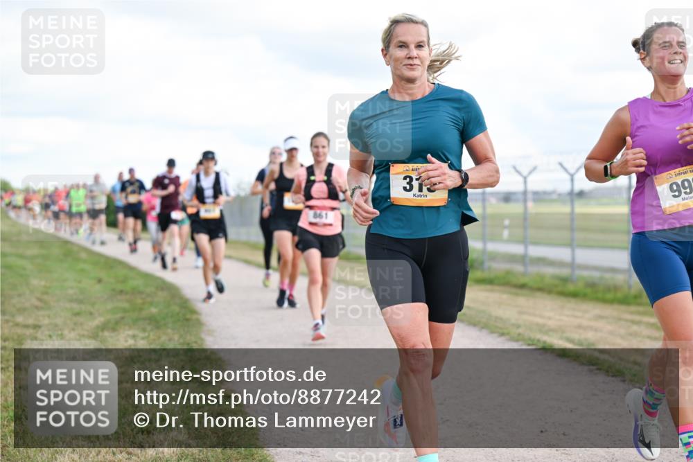 14.09.2025 - Airport Race Dr. Thomas Lammeyer http://msf.ph/oto/8877242 14.09.2025 12:22:46 Laufen 861, 313, 99 meine-sportfotos.de