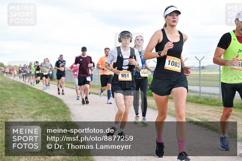 14.09.2025 - Airport Race Dr. Thomas Lammeyer http://msf.ph/oto/8877259 14.09.2025 12:22:49 Laufen 4138, 951, 1541, 1083 meine-sportfotos.de