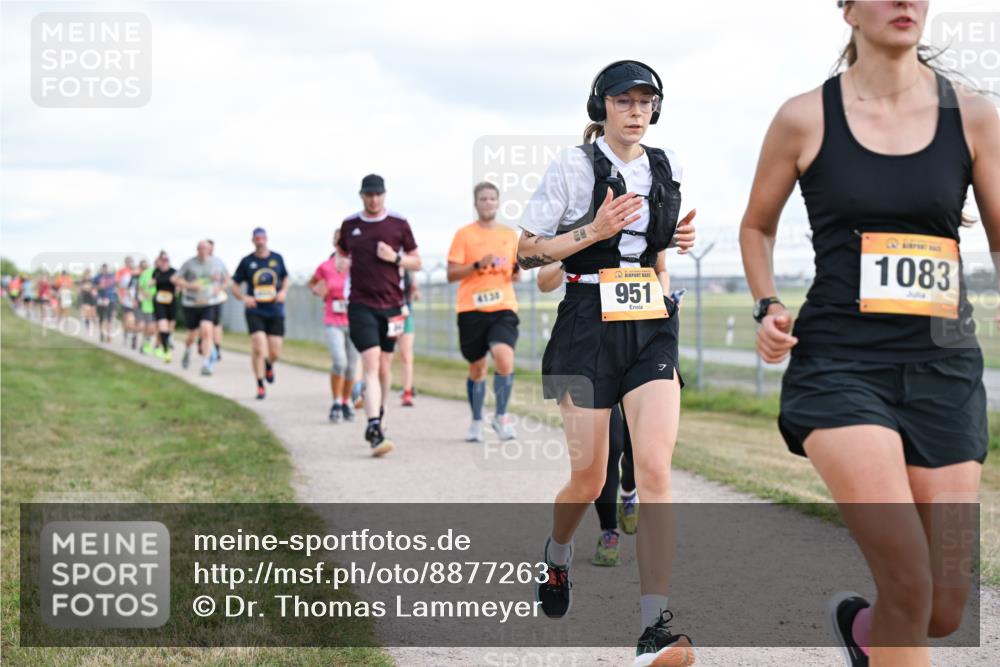 14.09.2025 - Airport Race Dr. Thomas Lammeyer http://msf.ph/oto/8877263 14.09.2025 12:22:49 Laufen 4130, 951, 1083 meine-sportfotos.de
