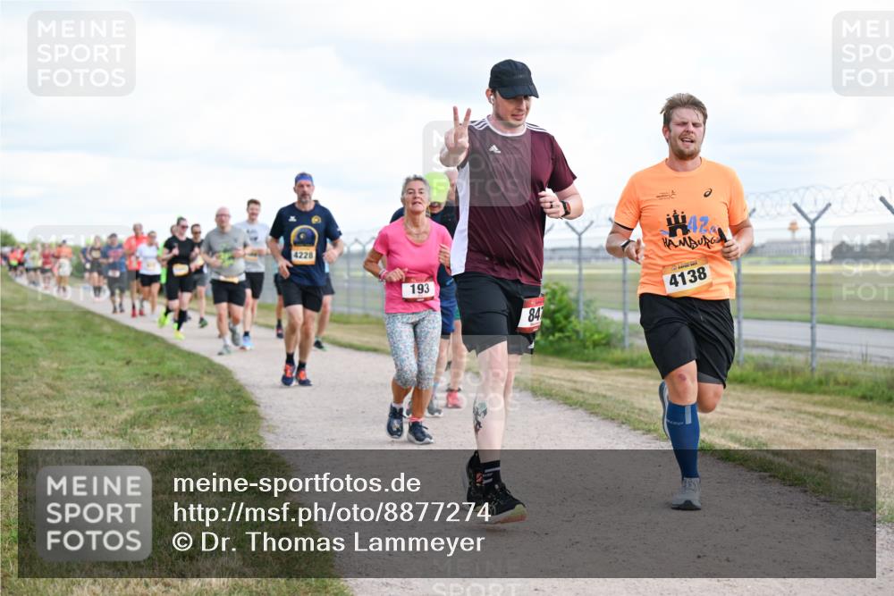 14.09.2025 - Airport Race Dr. Thomas Lammeyer http://msf.ph/oto/8877274 14.09.2025 12:22:51 Laufen 4228, 193, 4138, 84 meine-sportfotos.de