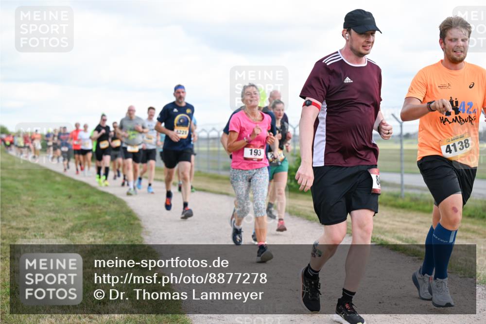 14.09.2025 - Airport Race Dr. Thomas Lammeyer http://msf.ph/oto/8877278 14.09.2025 12:22:52 Laufen 4221, 193, 8, 424, 4138 meine-sportfotos.de
