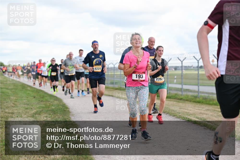 14.09.2025 - Airport Race Dr. Thomas Lammeyer http://msf.ph/oto/8877281 14.09.2025 12:22:52 Laufen 89, 4228, 193, 2060 meine-sportfotos.de