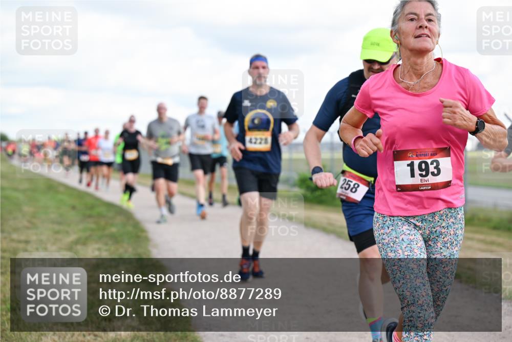 14.09.2025 - Airport Race Dr. Thomas Lammeyer http://msf.ph/oto/8877289 14.09.2025 12:22:53 Laufen 258, 193 meine-sportfotos.de