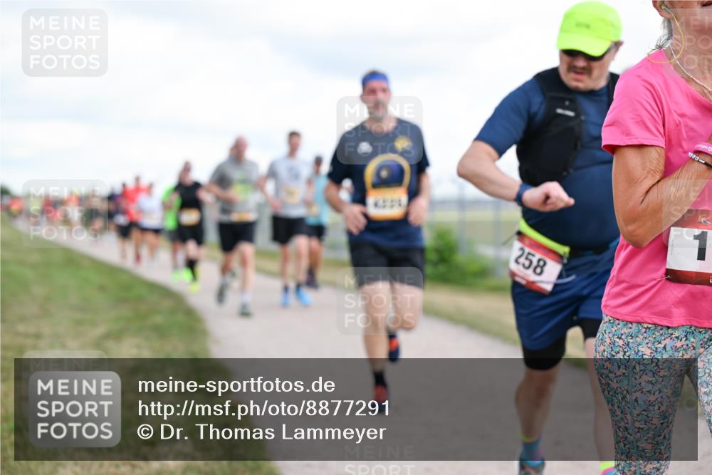 14.09.2025 - Airport Race Dr. Thomas Lammeyer http://msf.ph/oto/8877291 14.09.2025 12:22:54 Laufen 1300, 258, 1 meine-sportfotos.de