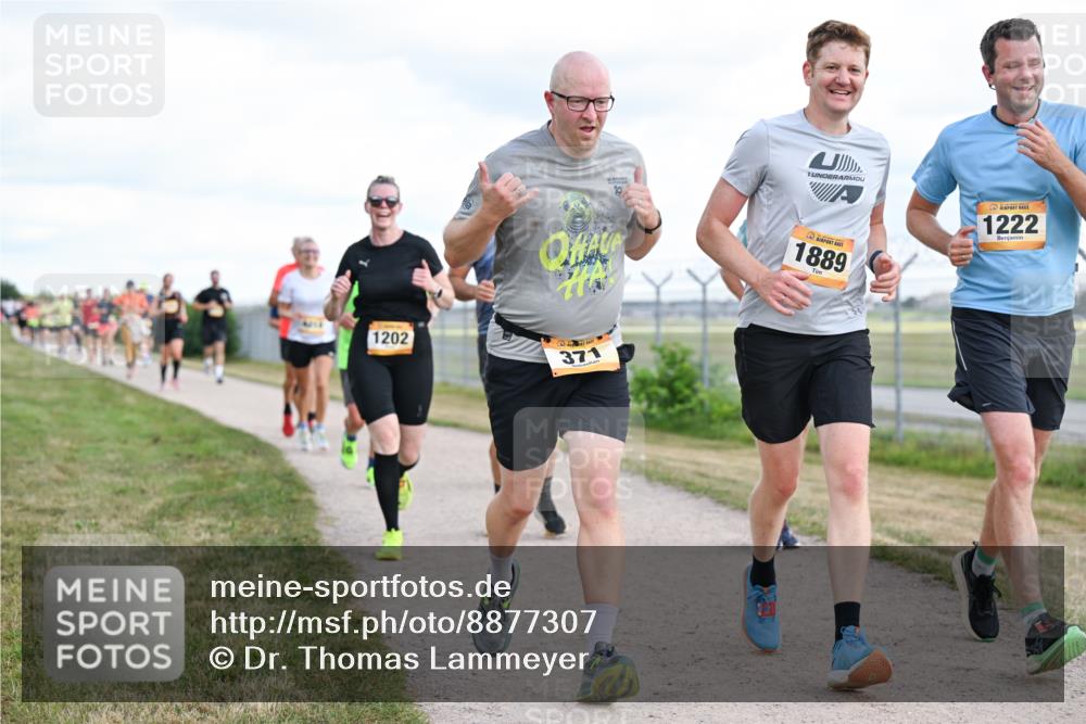 14.09.2025 - Airport Race Dr. Thomas Lammeyer http://msf.ph/oto/8877307 14.09.2025 12:22:57 Laufen 1222, 1889, 1202, 371 meine-sportfotos.de
