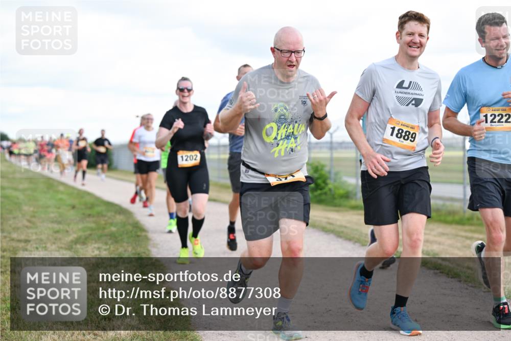 14.09.2025 - Airport Race Dr. Thomas Lammeyer http://msf.ph/oto/8877308 14.09.2025 12:22:57 Laufen 1202, 1889, 1222 meine-sportfotos.de