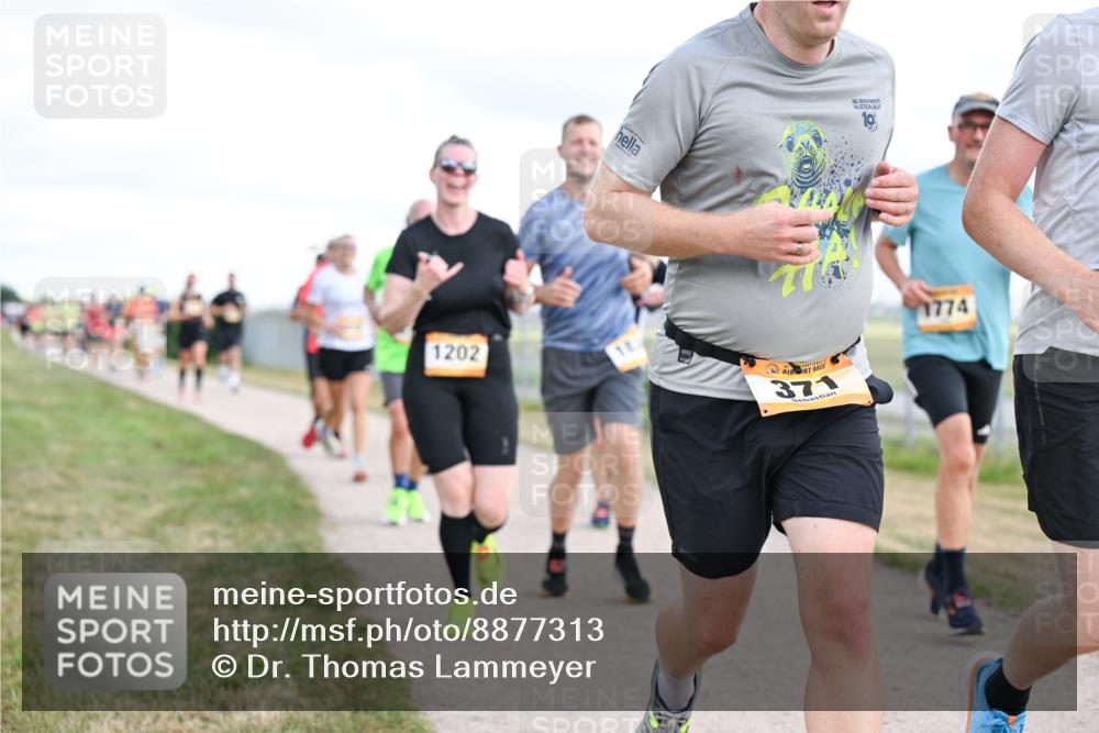 14.09.2025 - Airport Race Dr. Thomas Lammeyer http://msf.ph/oto/8877313 14.09.2025 12:22:58 Laufen 36, 1202, 371, 1774 meine-sportfotos.de