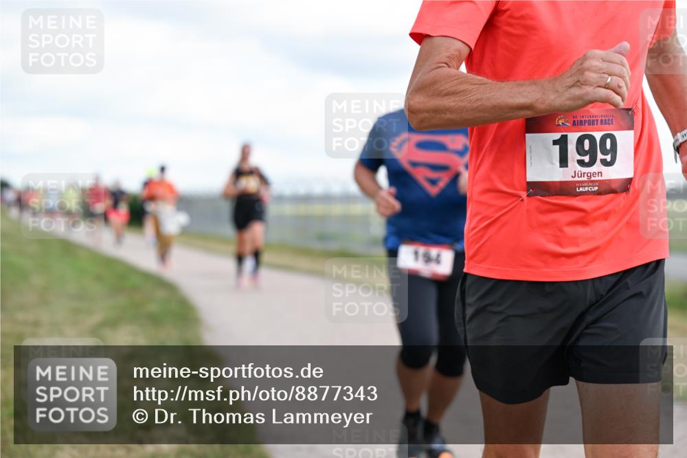 14.09.2025 - Airport Race Dr. Thomas Lammeyer http://msf.ph/oto/8877343 14.09.2025 12:23:03 Laufen 194, 42, 199 meine-sportfotos.de