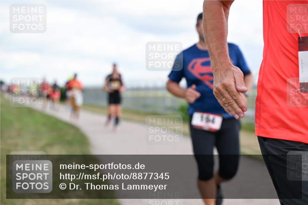14.09.2025 - Airport Race Dr. Thomas Lammeyer http://msf.ph/oto/8877345 14.09.2025 12:23:03 Laufen 164 meine-sportfotos.de