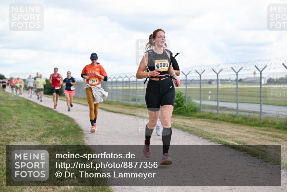 14.09.2025 - Airport Race Dr. Thomas Lammeyer http://msf.ph/oto/8877356 14.09.2025 12:23:06 Laufen 1074, 580 meine-sportfotos.de