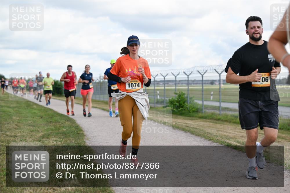 14.09.2025 - Airport Race Dr. Thomas Lammeyer http://msf.ph/oto/8877366 14.09.2025 12:23:08 Laufen 1074, 06 meine-sportfotos.de