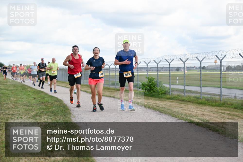 14.09.2025 - Airport Race Dr. Thomas Lammeyer http://msf.ph/oto/8877378 14.09.2025 12:23:10 Laufen 379, 126, 563 meine-sportfotos.de