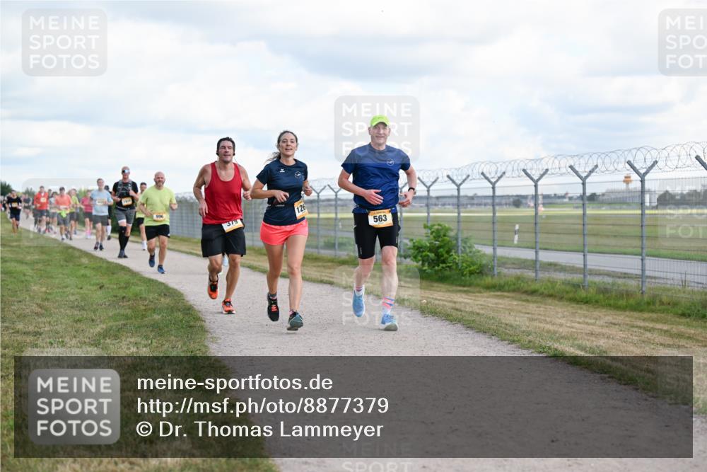 14.09.2025 - Airport Race Dr. Thomas Lammeyer http://msf.ph/oto/8877379 14.09.2025 12:23:10 Laufen 379, 126, 563 meine-sportfotos.de