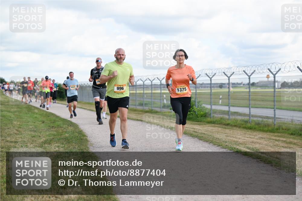 14.09.2025 - Airport Race Dr. Thomas Lammeyer http://msf.ph/oto/8877404 14.09.2025 12:23:15 Laufen 4025, 996, 1375 meine-sportfotos.de