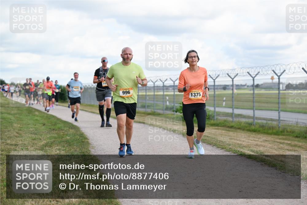 14.09.2025 - Airport Race Dr. Thomas Lammeyer http://msf.ph/oto/8877406 14.09.2025 12:23:15 Laufen 996, 1375 meine-sportfotos.de