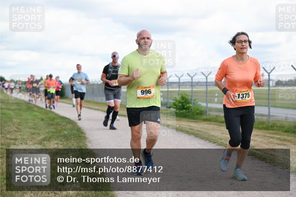 14.09.2025 - Airport Race Dr. Thomas Lammeyer http://msf.ph/oto/8877412 14.09.2025 12:23:16 Laufen 996, 1375 meine-sportfotos.de