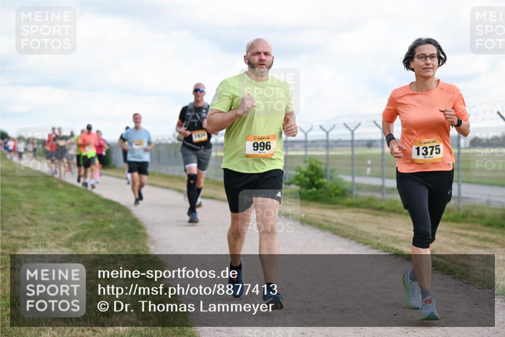 14.09.2025 - Airport Race Dr. Thomas Lammeyer http://msf.ph/oto/8877413 14.09.2025 12:23:16 Laufen 1630, 996, 1375 meine-sportfotos.de