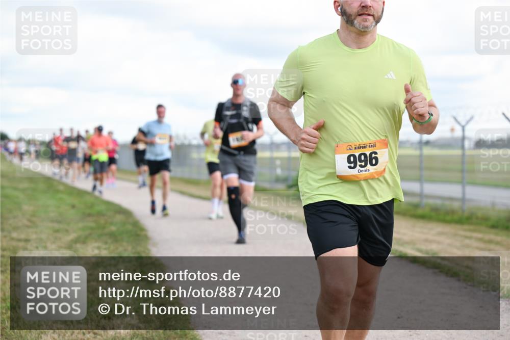 14.09.2025 - Airport Race Dr. Thomas Lammeyer http://msf.ph/oto/8877420 14.09.2025 12:23:17 Laufen 996 meine-sportfotos.de