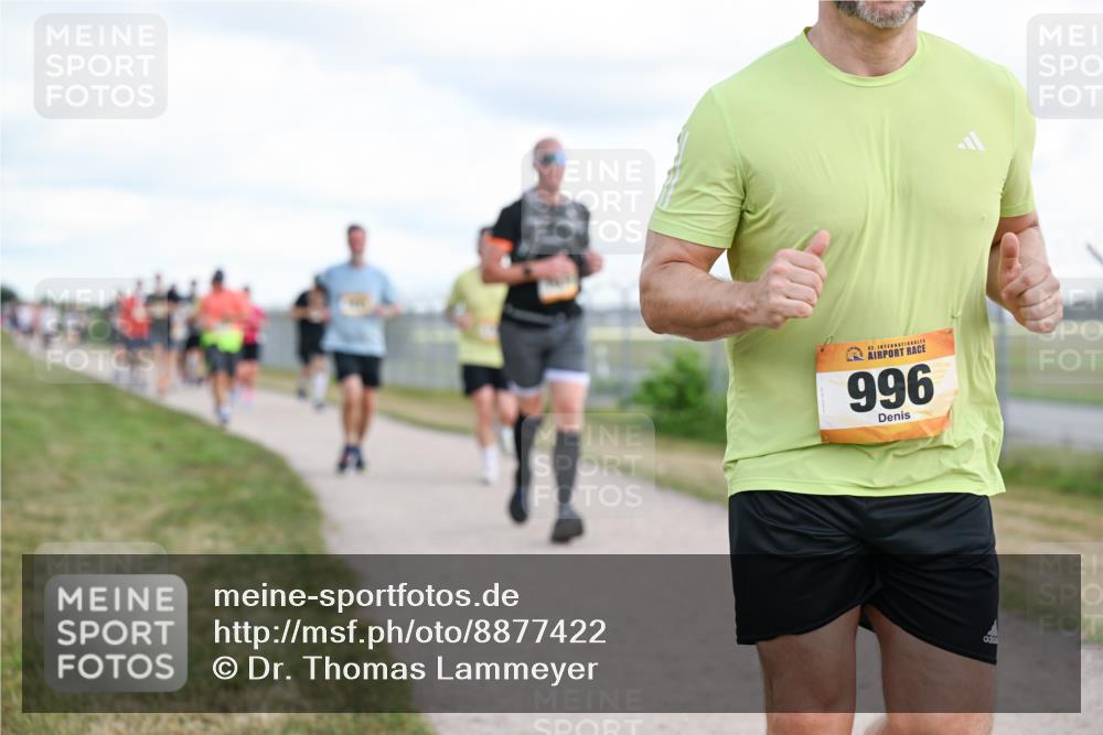14.09.2025 - Airport Race Dr. Thomas Lammeyer http://msf.ph/oto/8877422 14.09.2025 12:23:17 Laufen 42, 996, 000 meine-sportfotos.de