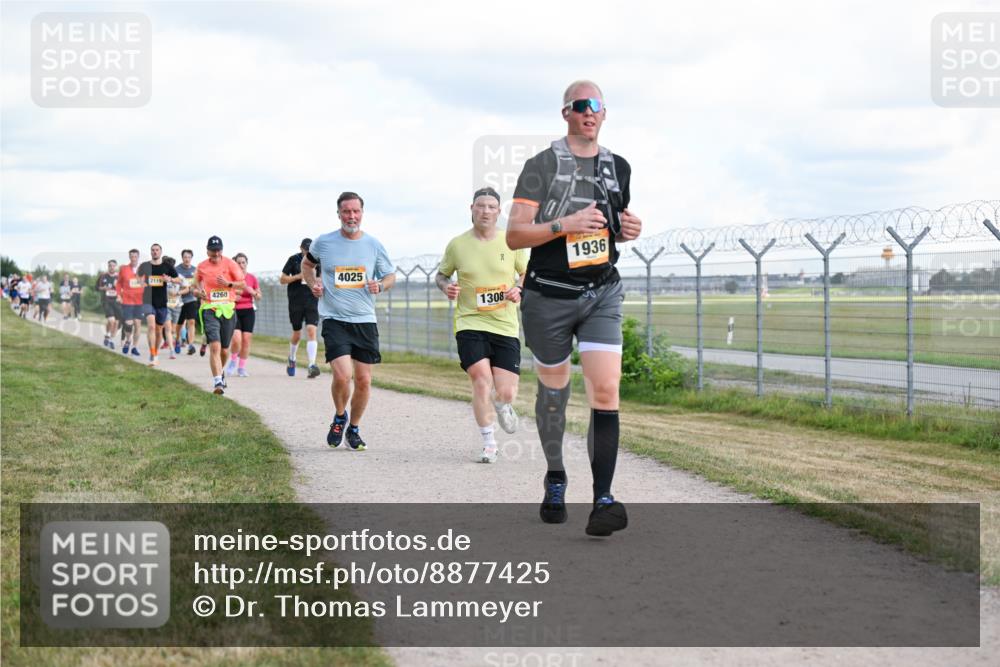 14.09.2025 - Airport Race Dr. Thomas Lammeyer http://msf.ph/oto/8877425 14.09.2025 12:23:18 Laufen 4025, 4260, 1308, 1936 meine-sportfotos.de