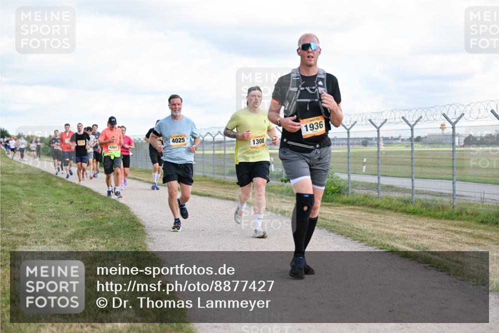 14.09.2025 - Airport Race Dr. Thomas Lammeyer http://msf.ph/oto/8877427 14.09.2025 12:23:18 Laufen 2115, 4260, 4025, 1936, 1308 meine-sportfotos.de