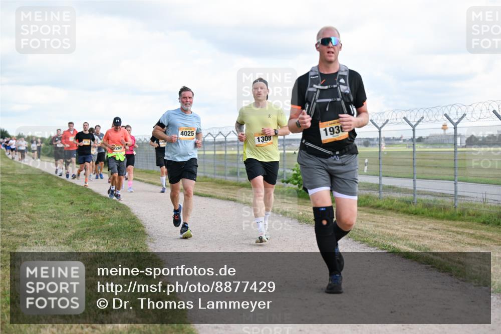 14.09.2025 - Airport Race Dr. Thomas Lammeyer http://msf.ph/oto/8877429 14.09.2025 12:23:18 Laufen 2115, 260, 4025, 1308, 1936 meine-sportfotos.de