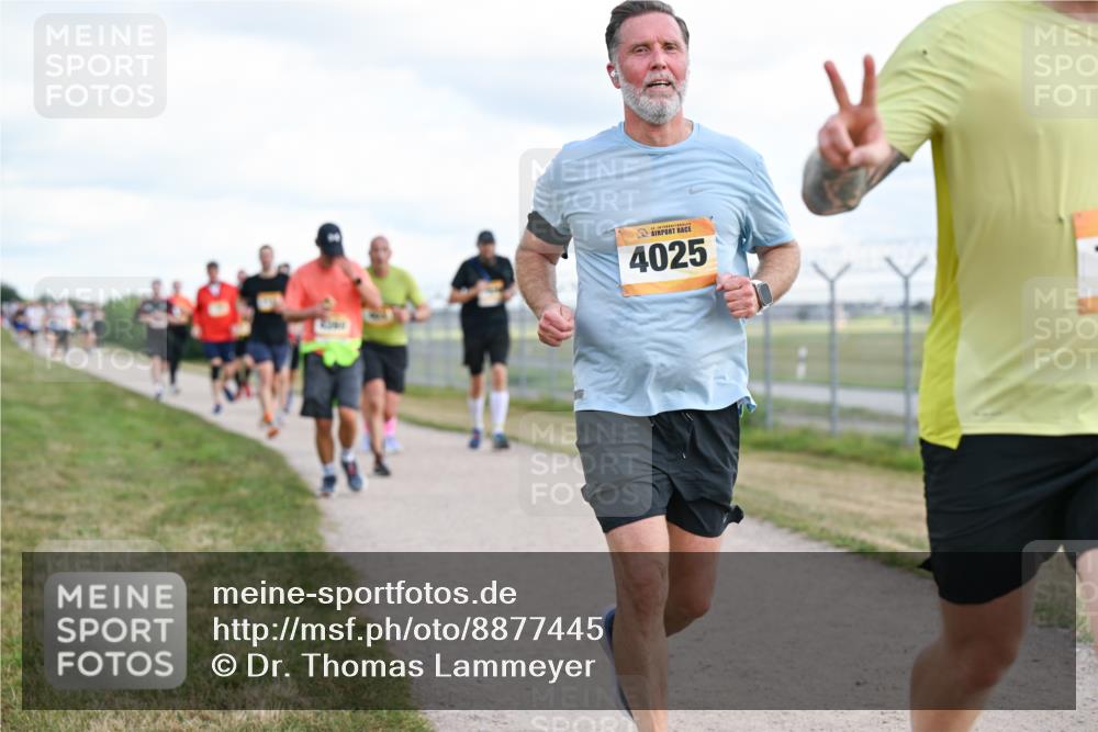 14.09.2025 - Airport Race Dr. Thomas Lammeyer http://msf.ph/oto/8877445 14.09.2025 12:23:21 Laufen 4025 meine-sportfotos.de
