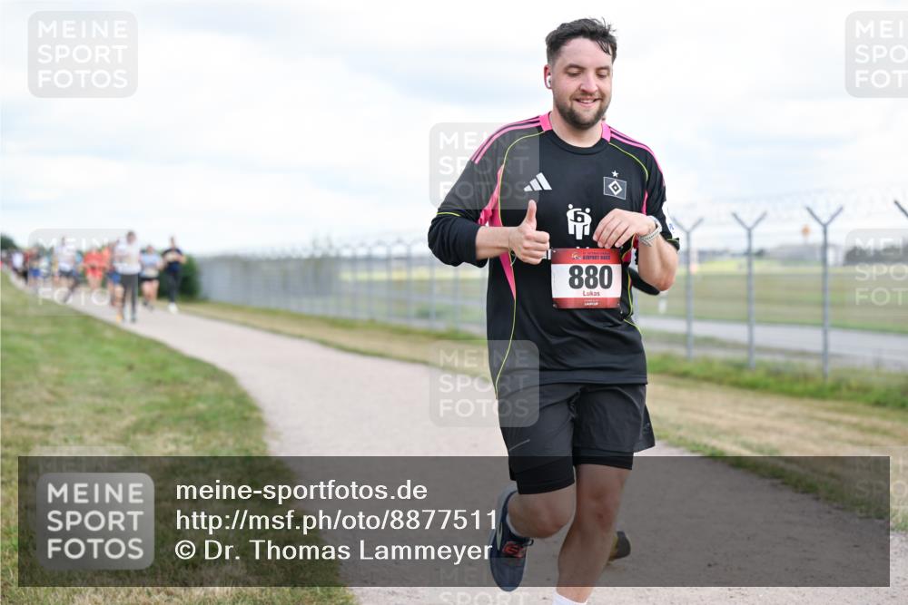 14.09.2025 - Airport Race Dr. Thomas Lammeyer http://msf.ph/oto/8877511 14.09.2025 12:23:32 Laufen 880 meine-sportfotos.de