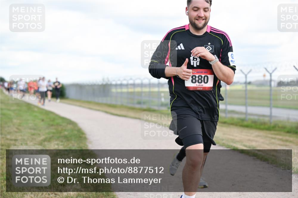14.09.2025 - Airport Race Dr. Thomas Lammeyer http://msf.ph/oto/8877512 14.09.2025 12:23:32 Laufen 880 meine-sportfotos.de