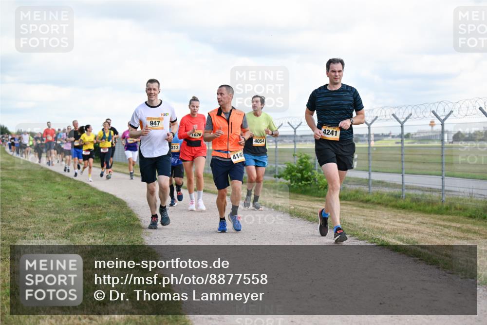 14.09.2025 - Airport Race Dr. Thomas Lammeyer http://msf.ph/oto/8877558 14.09.2025 12:23:46 Laufen 947, 313, 1026, 414, 4054, 4241 meine-sportfotos.de