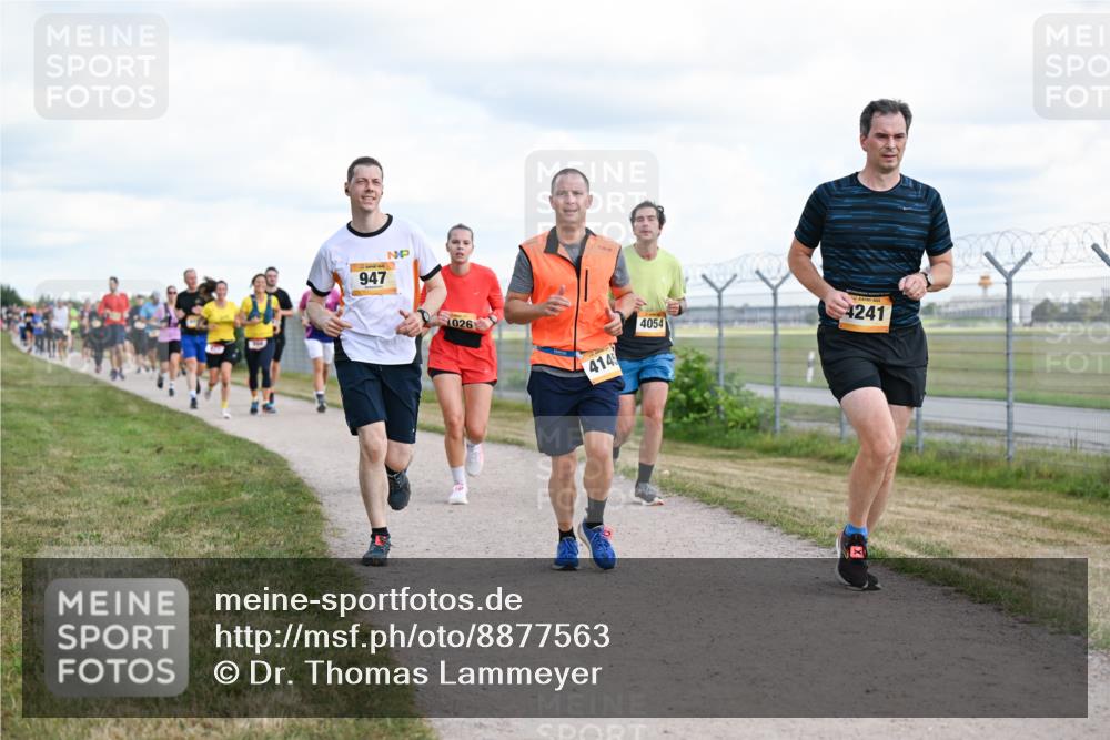 14.09.2025 - Airport Race Dr. Thomas Lammeyer http://msf.ph/oto/8877563 14.09.2025 12:23:47 Laufen 947, 1026, 414, 4054, 4241 meine-sportfotos.de