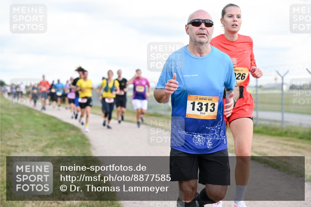 14.09.2025 - Airport Race Dr. Thomas Lammeyer http://msf.ph/oto/8877585 14.09.2025 12:23:50 Laufen 1313, 26, 26 meine-sportfotos.de