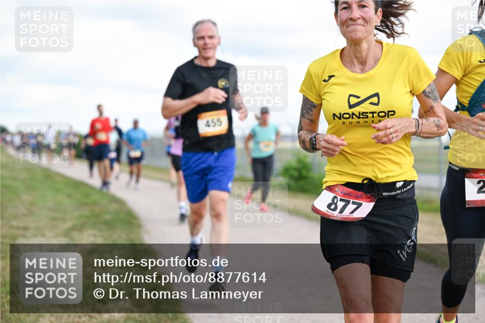 14.09.2025 - Airport Race Dr. Thomas Lammeyer http://msf.ph/oto/8877614 14.09.2025 12:23:54 Laufen 455, 877, 2 meine-sportfotos.de