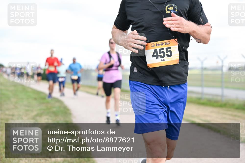 14.09.2025 - Airport Race Dr. Thomas Lammeyer http://msf.ph/oto/8877621 14.09.2025 12:23:56 Laufen 42, 455, 2023 meine-sportfotos.de
